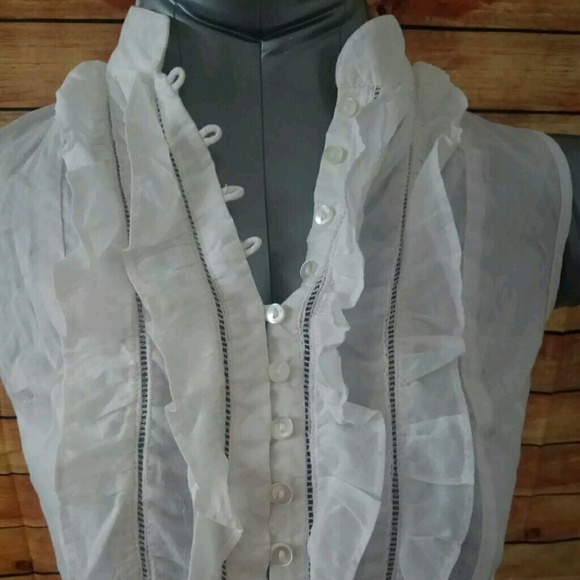 🌸flash sale Banana republic white sheer tie shirt - Picture 2 of 4